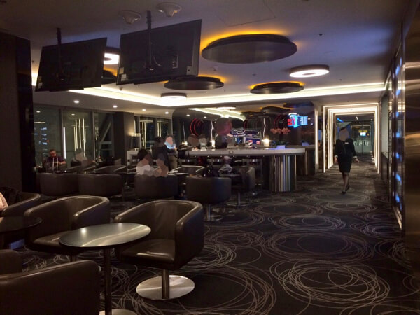 EVA Lounge Review